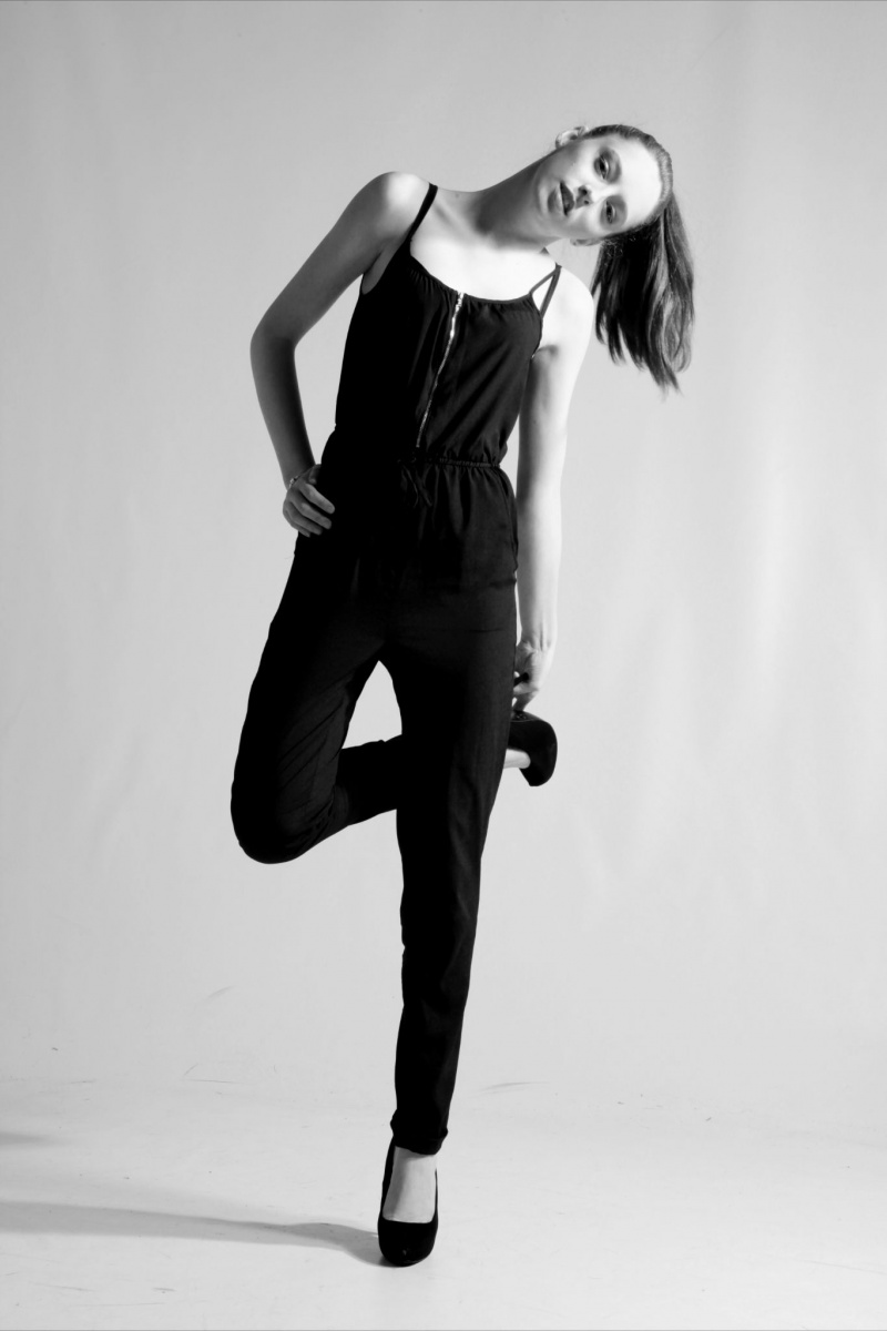 Female model photo shoot of Emma-Lea Thorpe