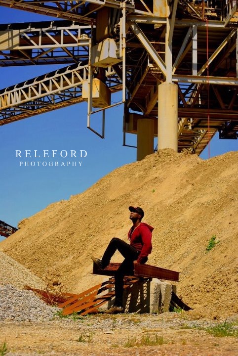 Male model photo shoot of Releford Photography 