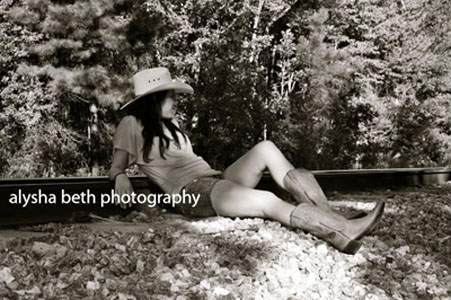 Female model photo shoot of AlyshaBeth in Jacksonville, Florida