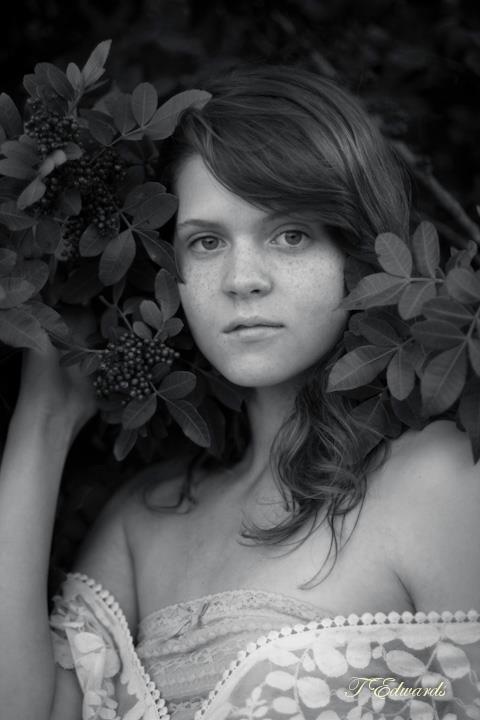 Female model photo shoot of Shannon Valentine by TEdwards