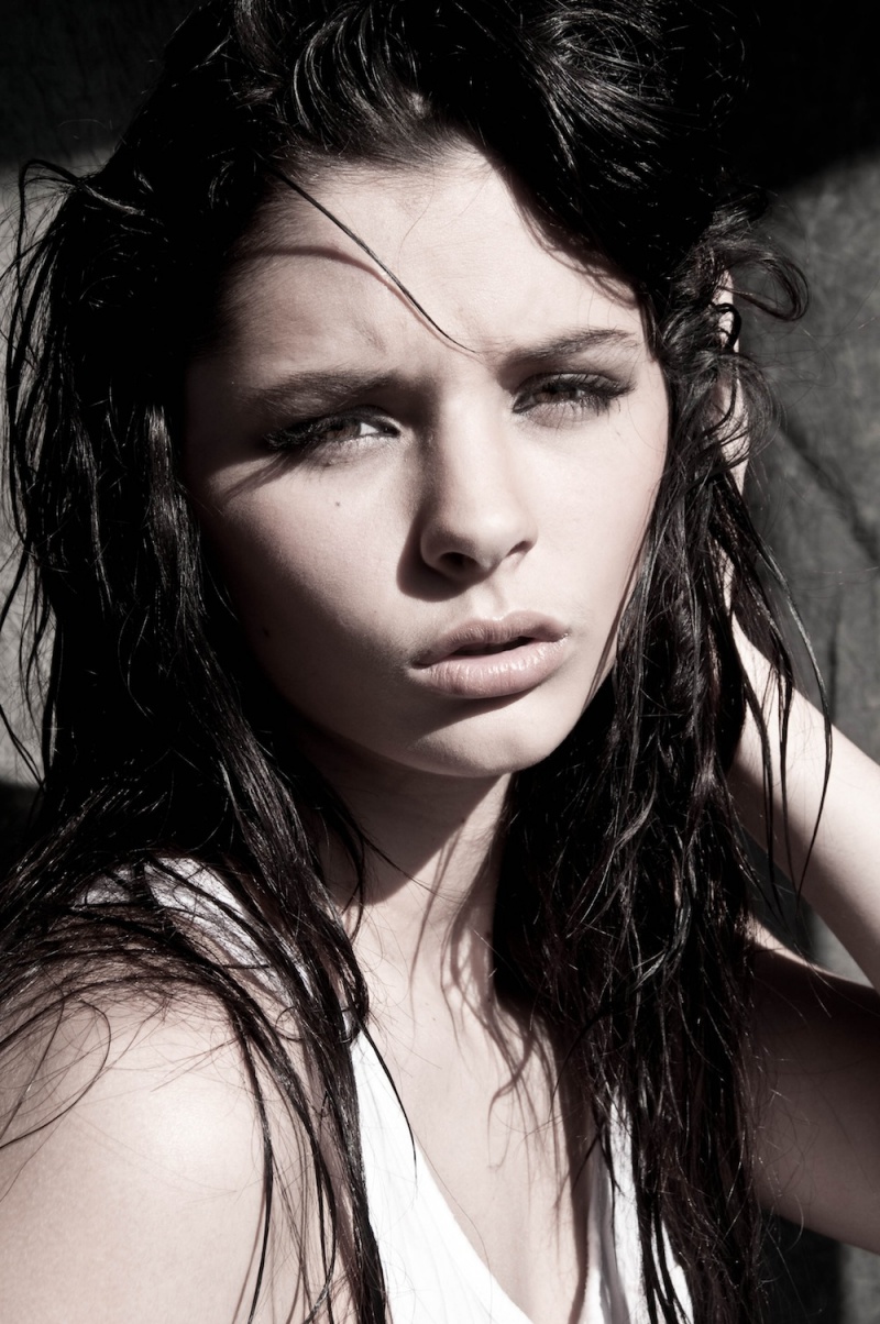Female model photo shoot of Cait Monroe