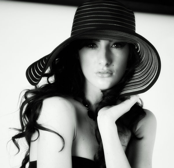 Female model photo shoot of Jena Souza