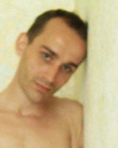 Male model photo shoot of Nicolas Tedeschi