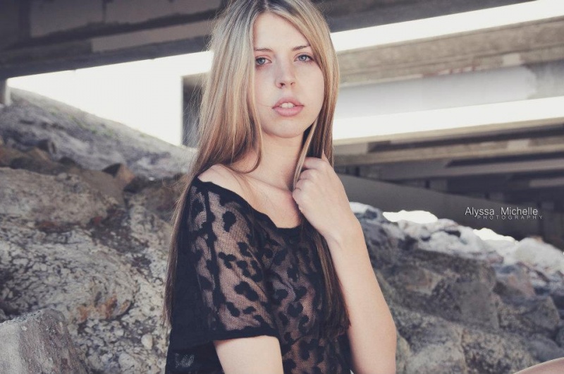 Female model photo shoot of Jennifer Kaczor