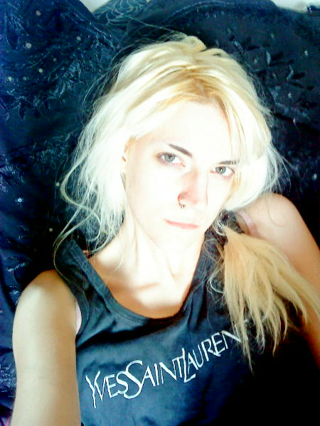 Female model photo shoot of karinannelie in bed