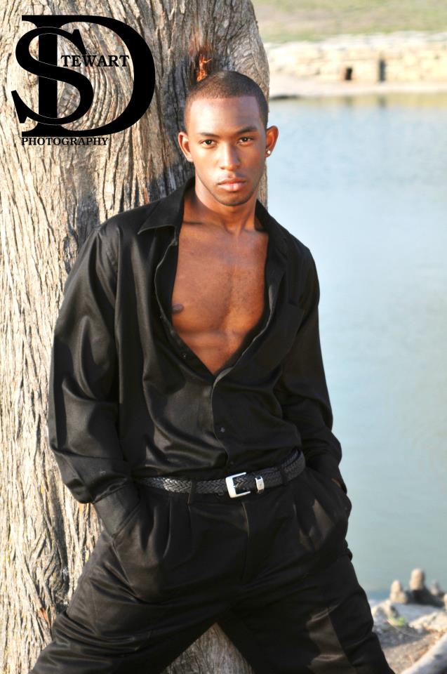 Male model photo shoot of Tyrell Gemini