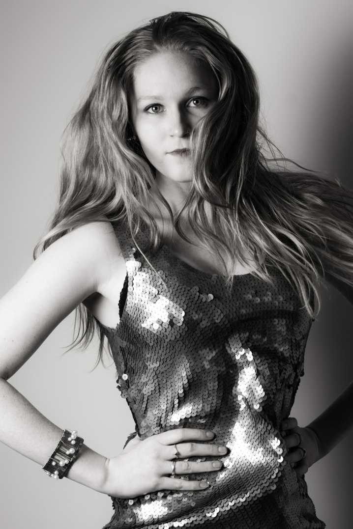 Female model photo shoot of Kate Baggs