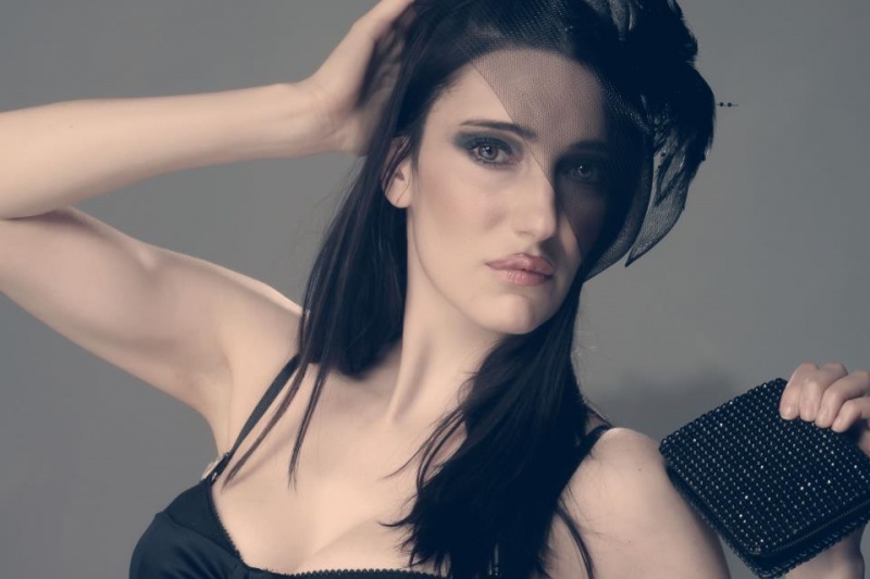 Female model photo shoot of ange28