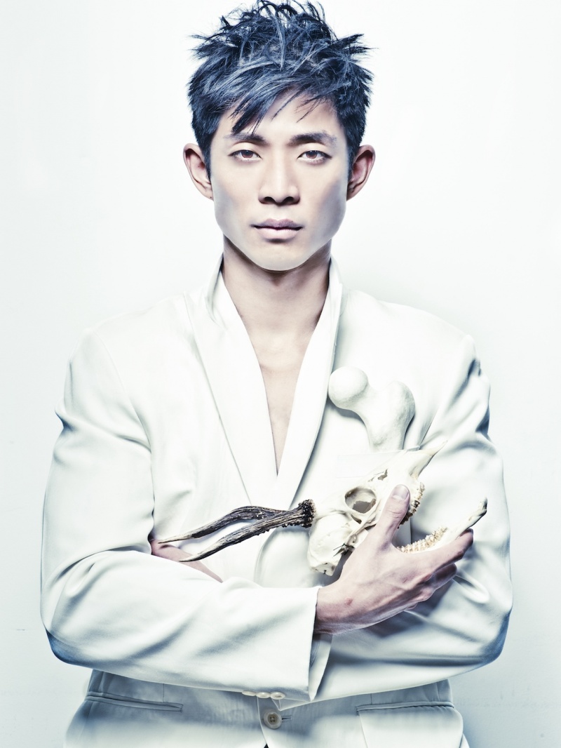 Male model photo shoot of Derrick K by Ben T