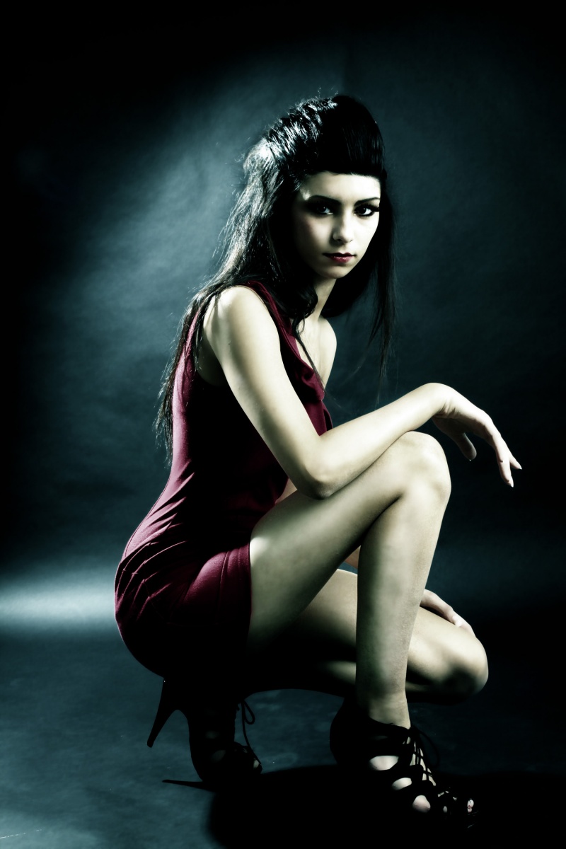 Female model photo shoot of Natalia Hernandez-Jones