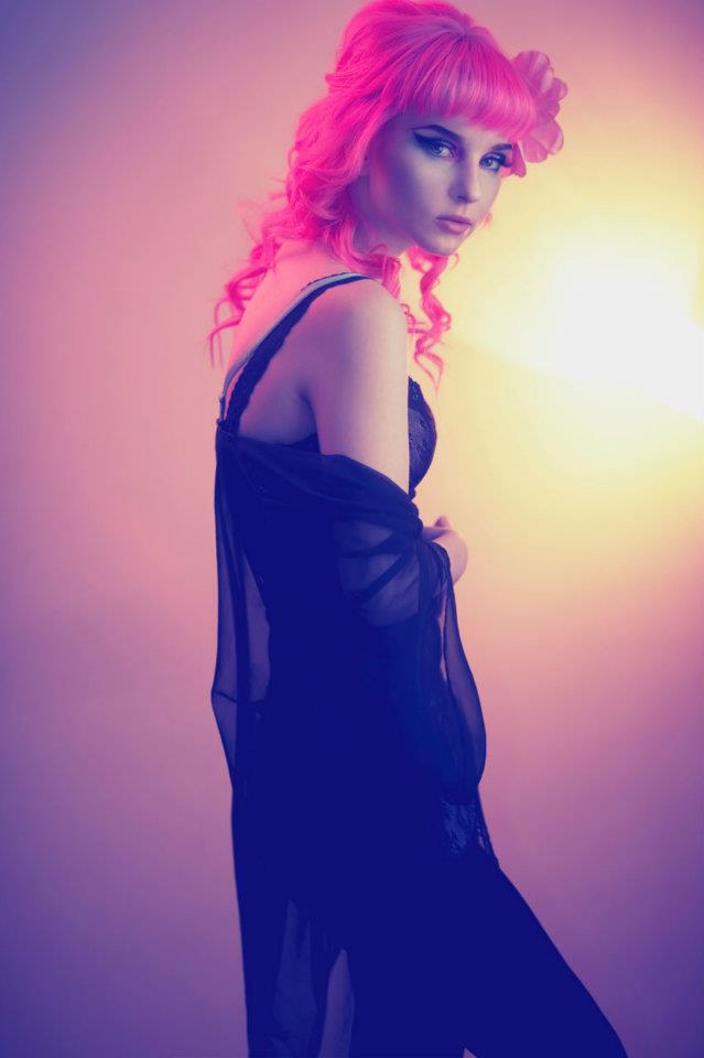 Female model photo shoot of Chelsea Rea by Bob Jones222