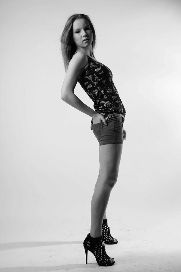 Female model photo shoot of Nova Scarlett