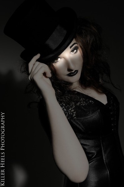 Female model photo shoot of AliceGreen by KillerHeelsPhotography