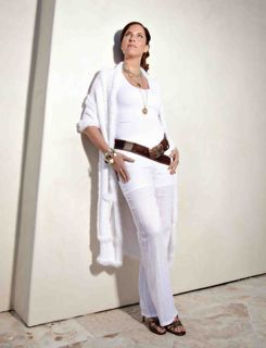 Female model photo shoot of Ann DeNicolo
