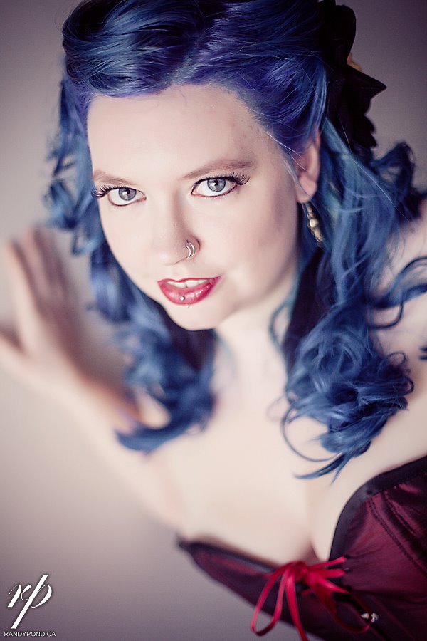 Female model photo shoot of Medusa Monroe