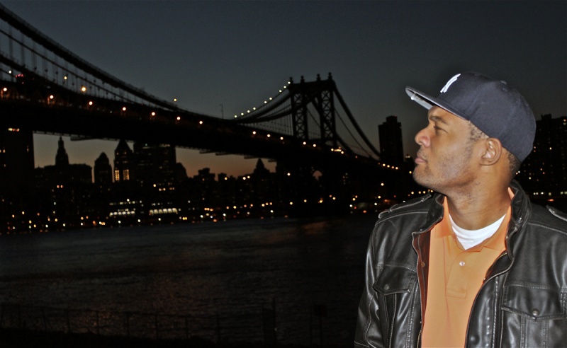 Male model photo shoot of Christian Quinones in Brooklyn Bridge