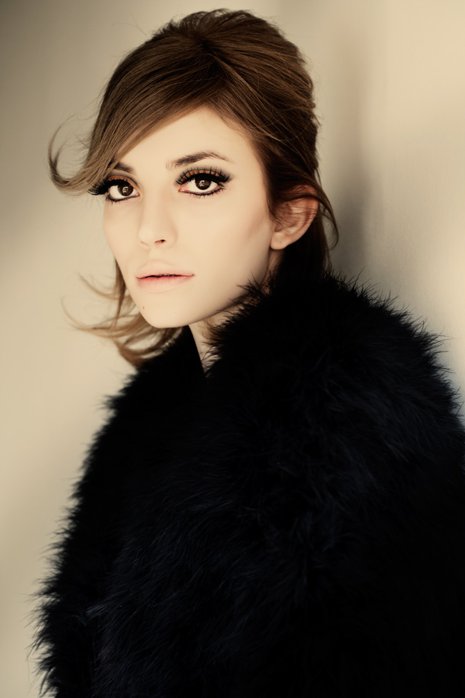 Female model photo shoot of Valentina Pintus MakeUp