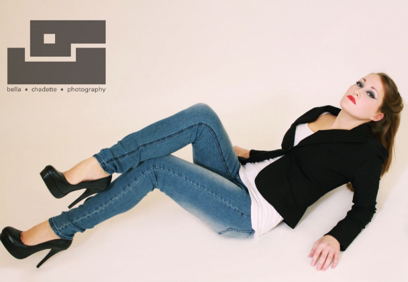 Female model photo shoot of Elisabeth Brown by Bella Chadette