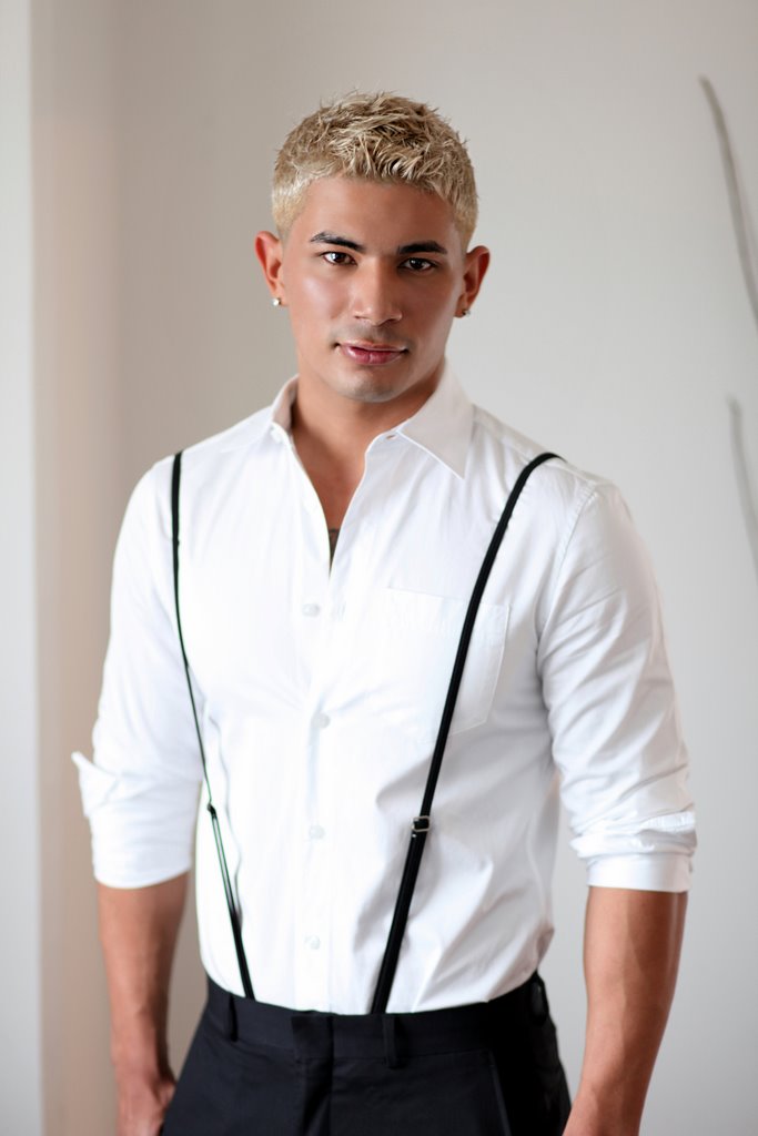 Male model photo shoot of Jose Raul Espinoza