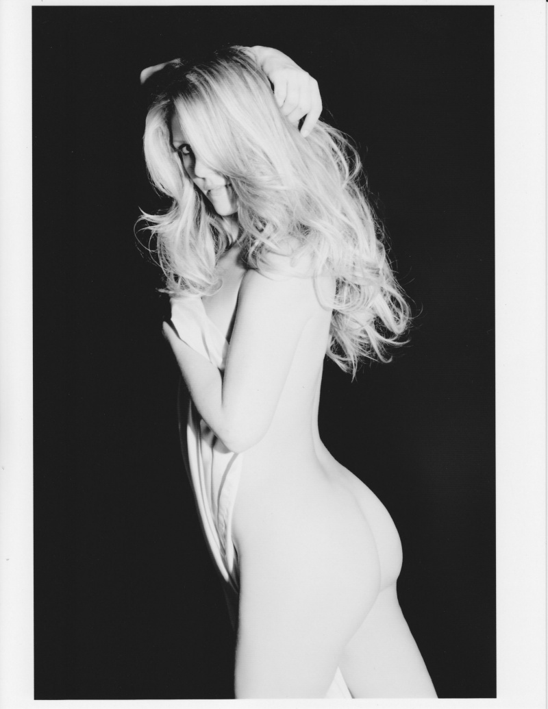 Female model photo shoot of Heather Travis Daniels by Valentine Studios