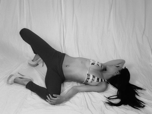 Female model photo shoot of MarilynDeleon