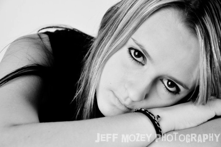 Female model photo shoot of Rekia Spade in Minnesota