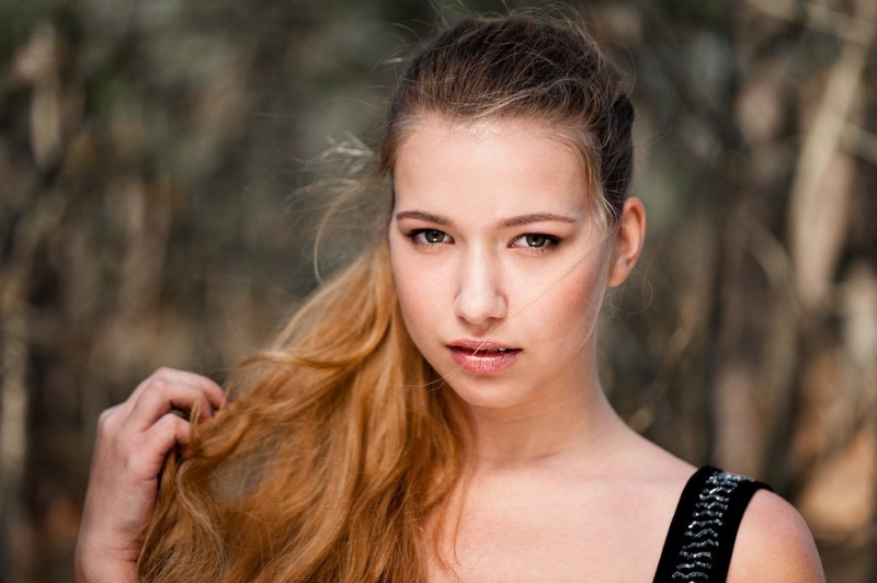 Female model photo shoot of SelenaNL