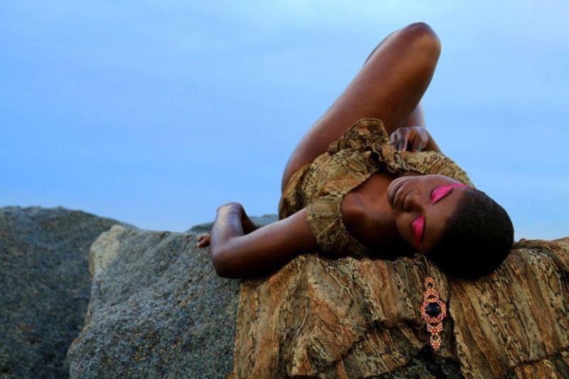 Female model photo shoot of Africa Jones in Venice, CA