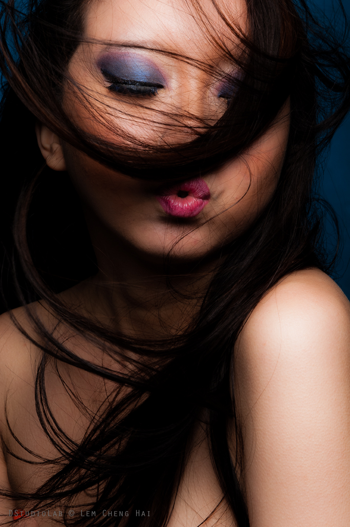 Female model photo shoot of Jocelynweee, makeup by sahana sky