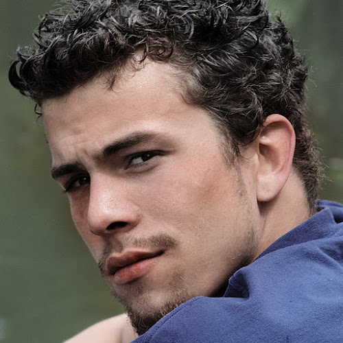 Male model photo shoot of Daniel V Colon