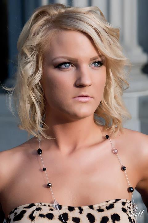 Female model photo shoot of Britt Rogers
