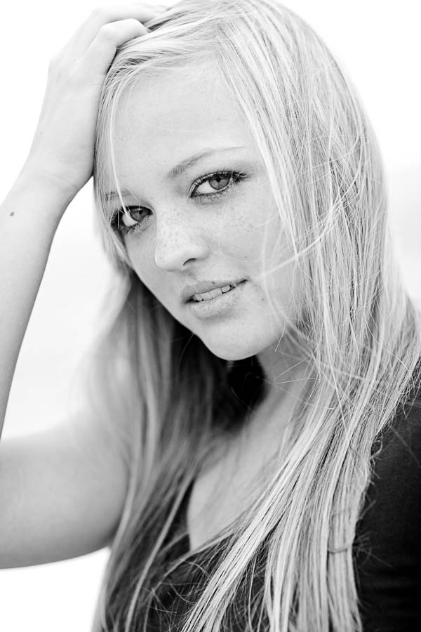 Female model photo shoot of Michele Hans