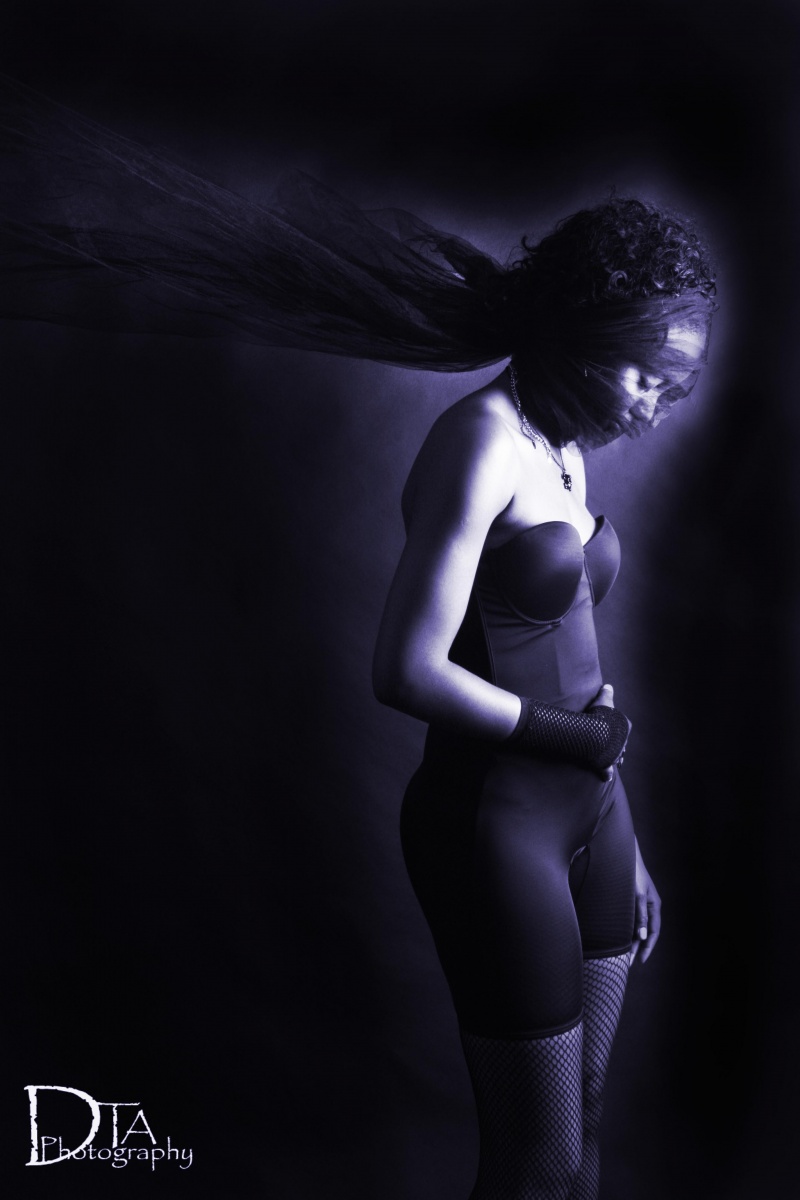 Female model photo shoot of Daye_and_Night by Dontez Akins