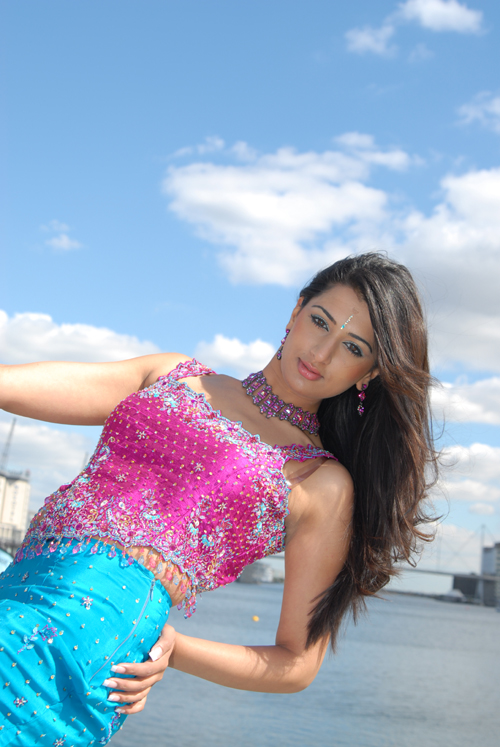 Female model photo shoot of Kristina Bri in River Thames