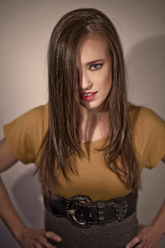 Female model photo shoot of Chrys Roof