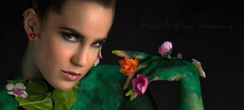 Female model photo shoot of Tabetha Jade Ashley in Eyes: Desiree Huckleberry