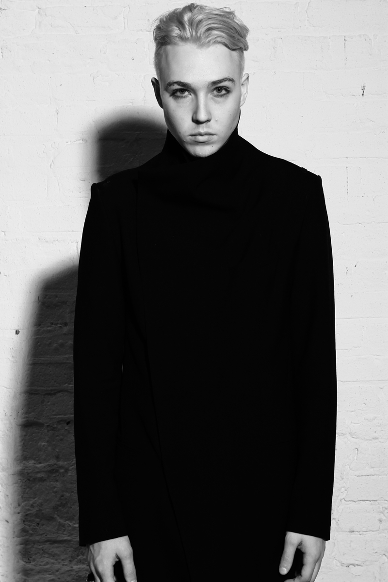 Male model photo shoot of Leo Max
