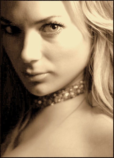 Female model photo shoot of Alyssa_Ramos