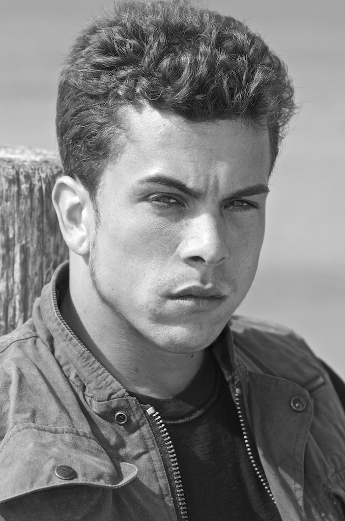 Male model photo shoot of Daniel V Colon