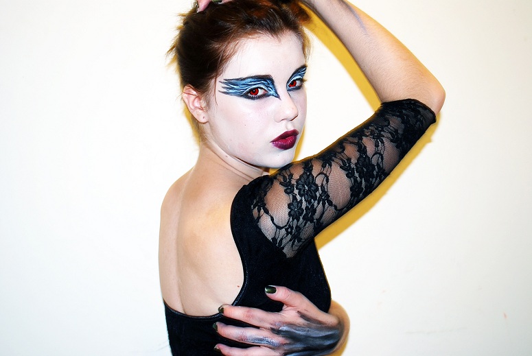 Female model photo shoot of Randa Hedman