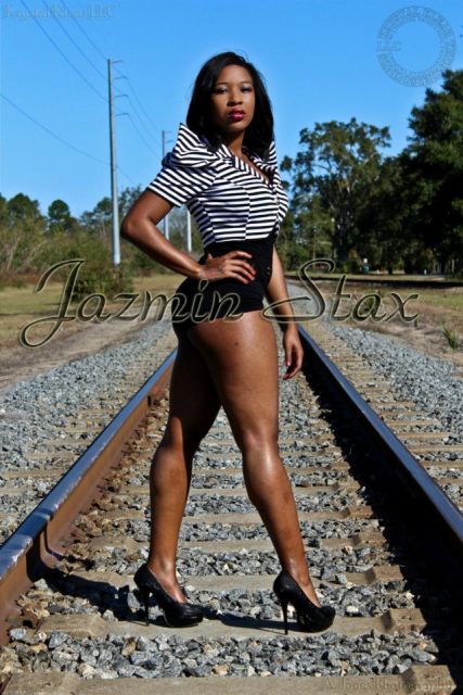 Female model photo shoot of JAZMIN STAX in Greensboro, Fl.