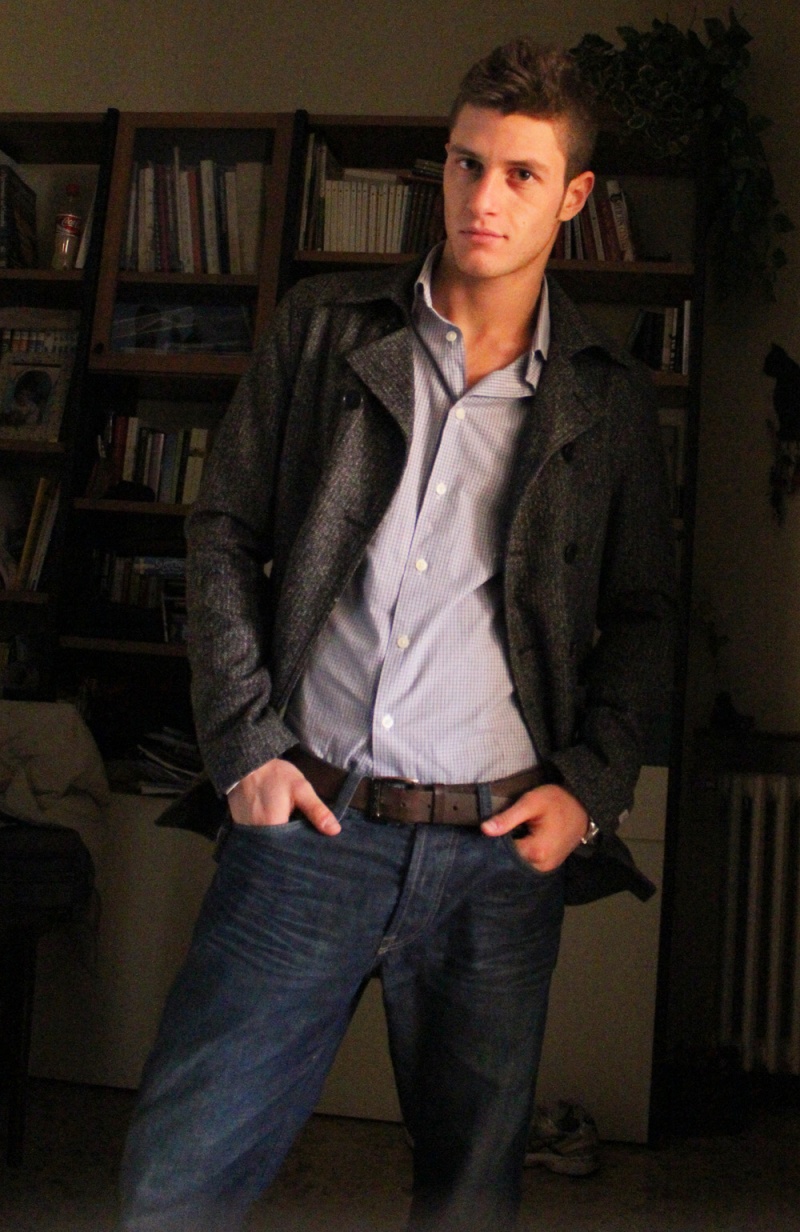 Male model photo shoot of Matteo Trotta