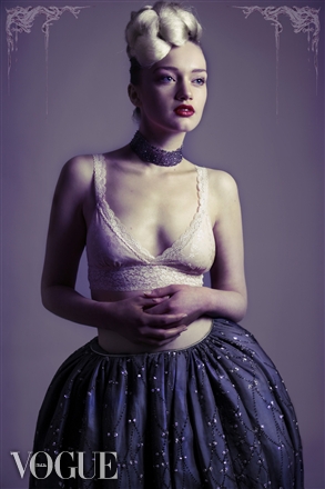 Female model photo shoot of Serena Locatelli