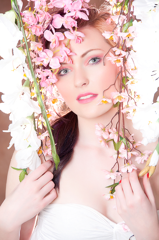 Female model photo shoot of Lying Eyes Makeup