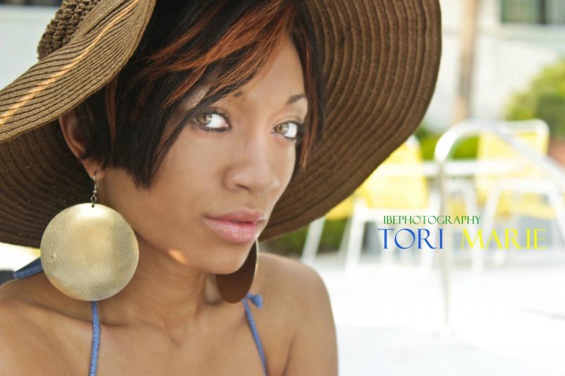 Female model photo shoot of Lady Tori Marie by Ibe Bello