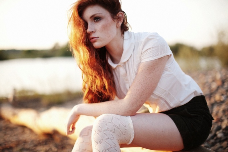 Female model photo shoot of Danielle Victoria Perry