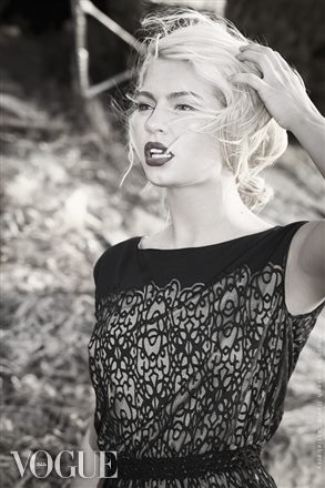 Female model photo shoot of ShannonIhrke by Joseph D Castleberry, makeup by Jennifer Gerstner