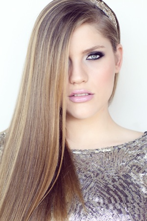 Female model photo shoot of Lauren Michele K