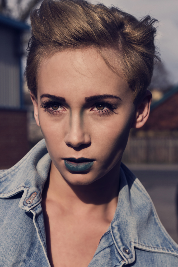 Female model photo shoot of Amie MUA and Daisy Gregson by Jenny Sneap