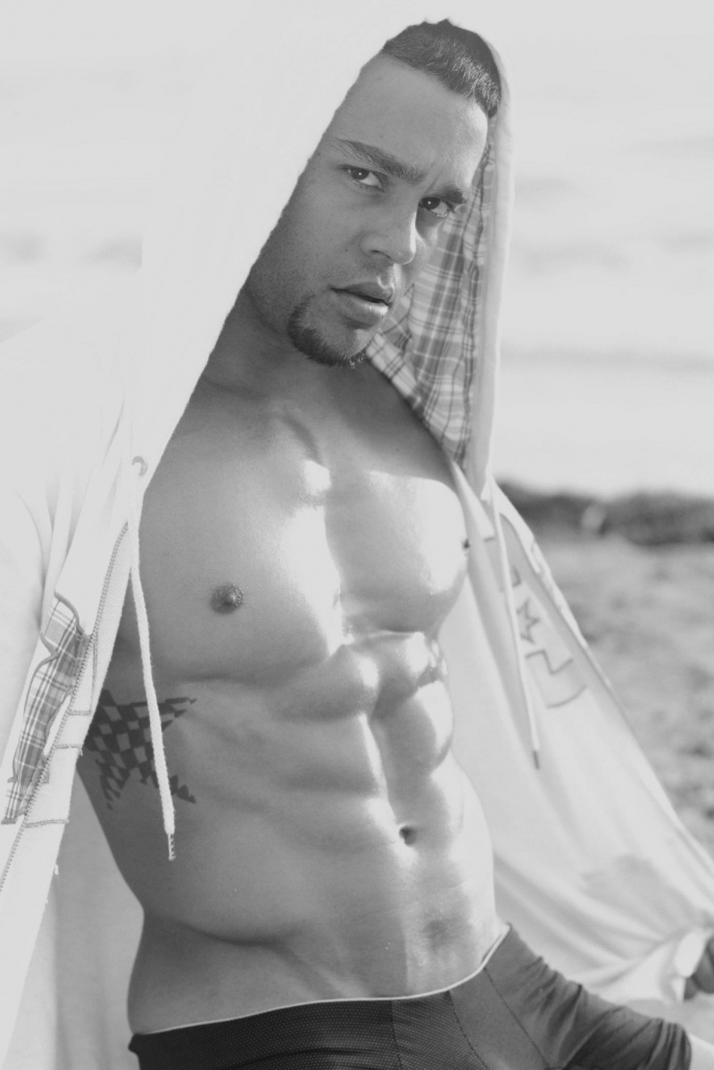 Male model photo shoot of HIVO